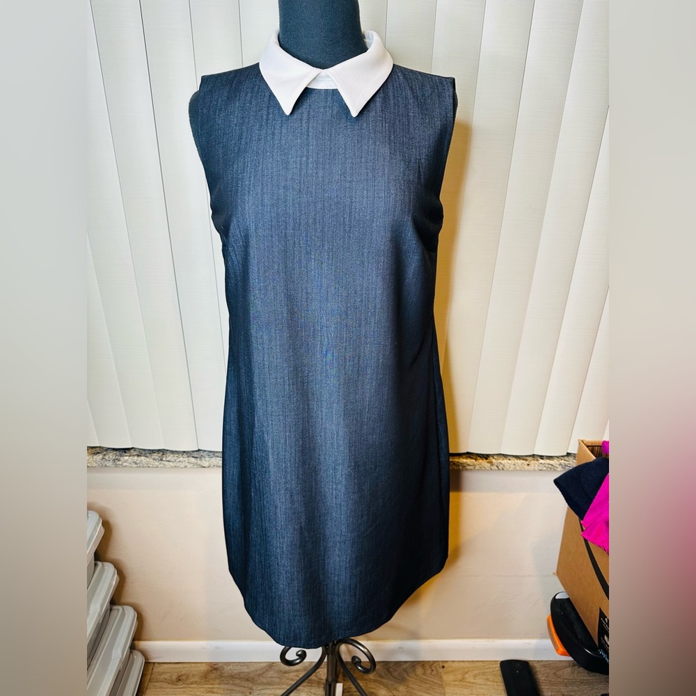 Ivanka Trump Black Sleeveless Shift Dress White Collar Minimalist Size 12